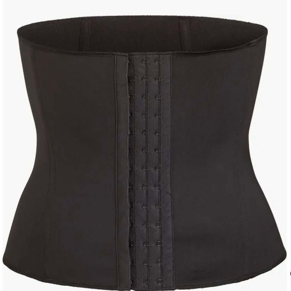 SKIMS Waist Trainer Onyx (Black) Medium